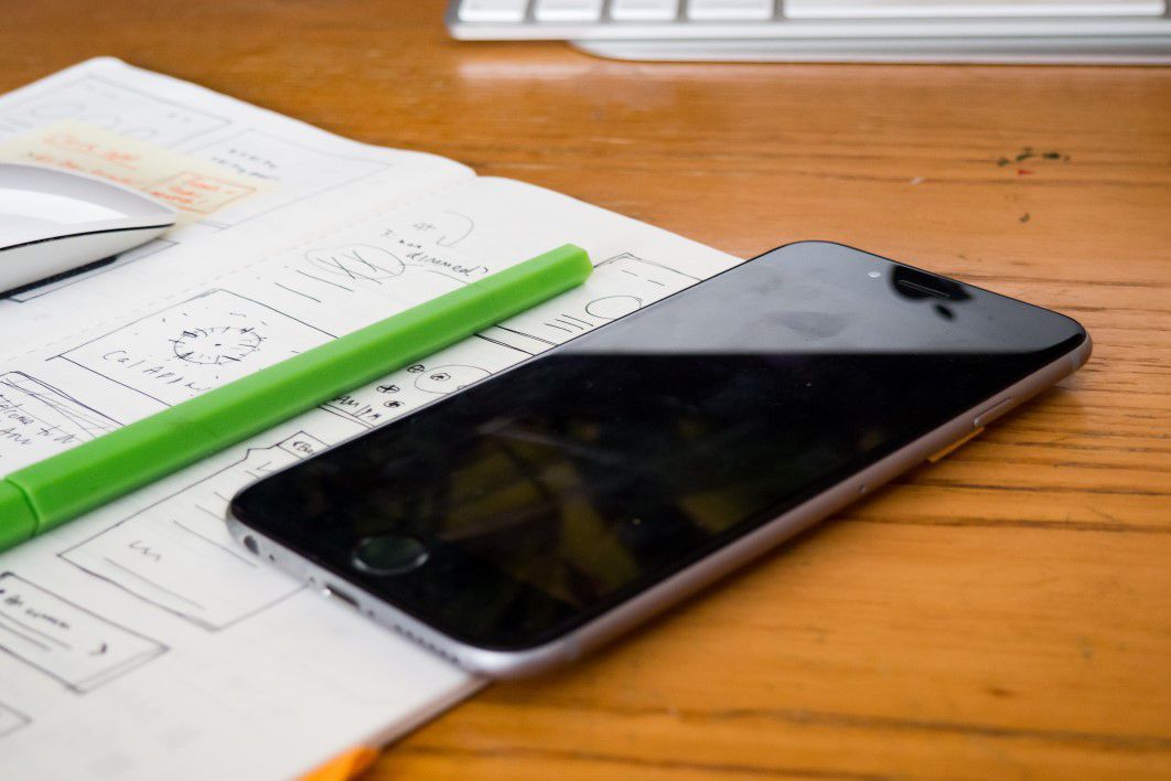 thumb-negative-space-wireframe-sketch-desk-wood-iphone-1.jpg