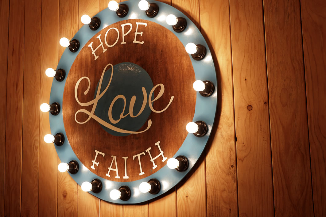 Hope Love Faith Sign Wood Light