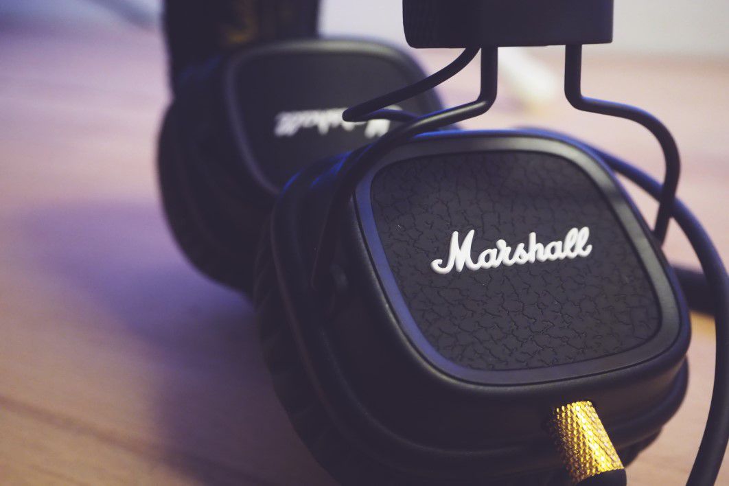 Marshall Headphones Retro