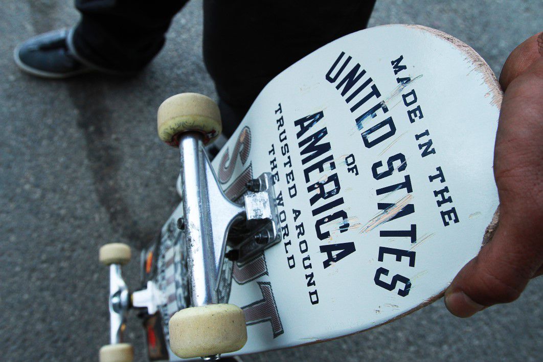 Overhead Skateboard Vintage