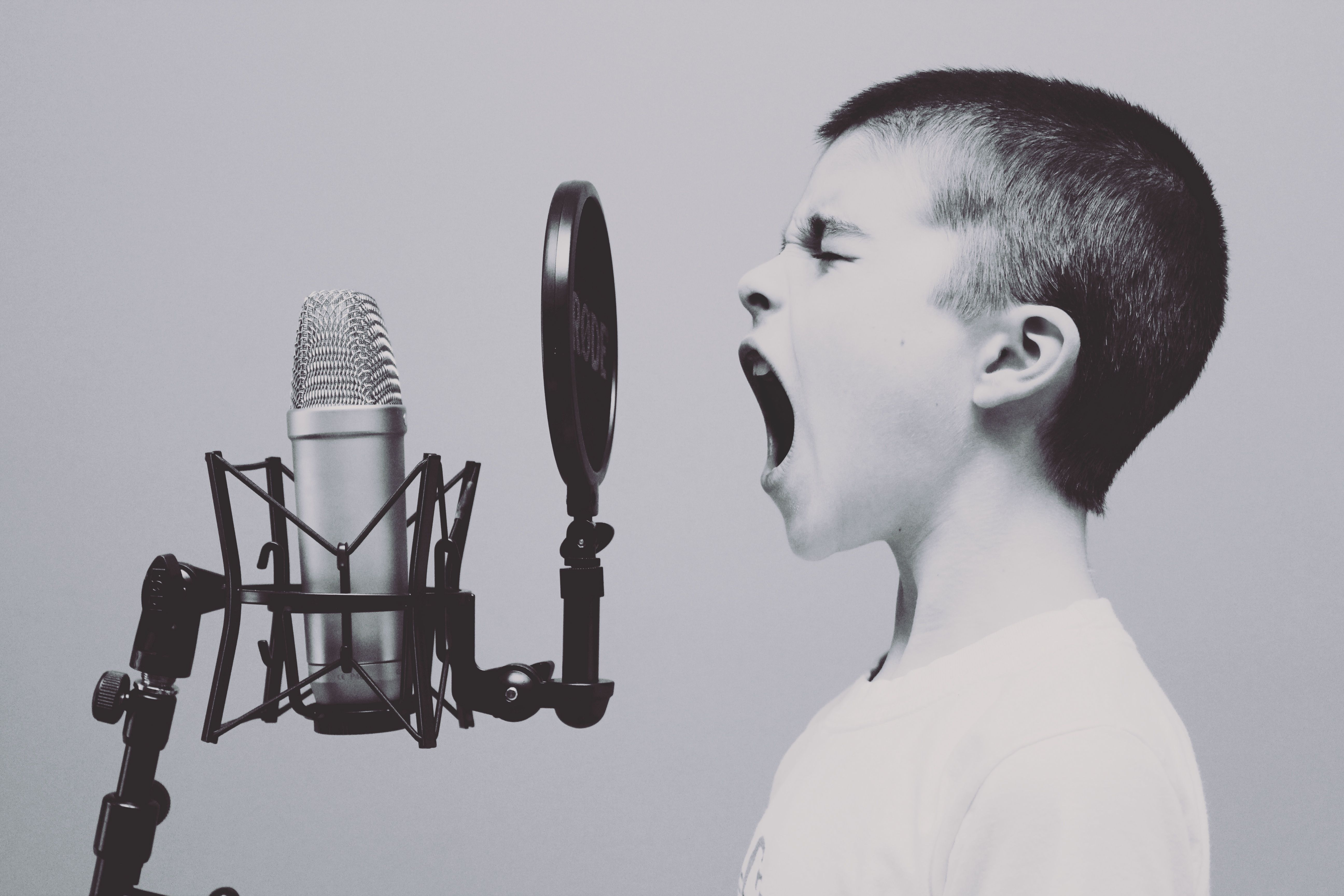 negative-space-microphone-boy-studio-screaming-free-photos.jpg