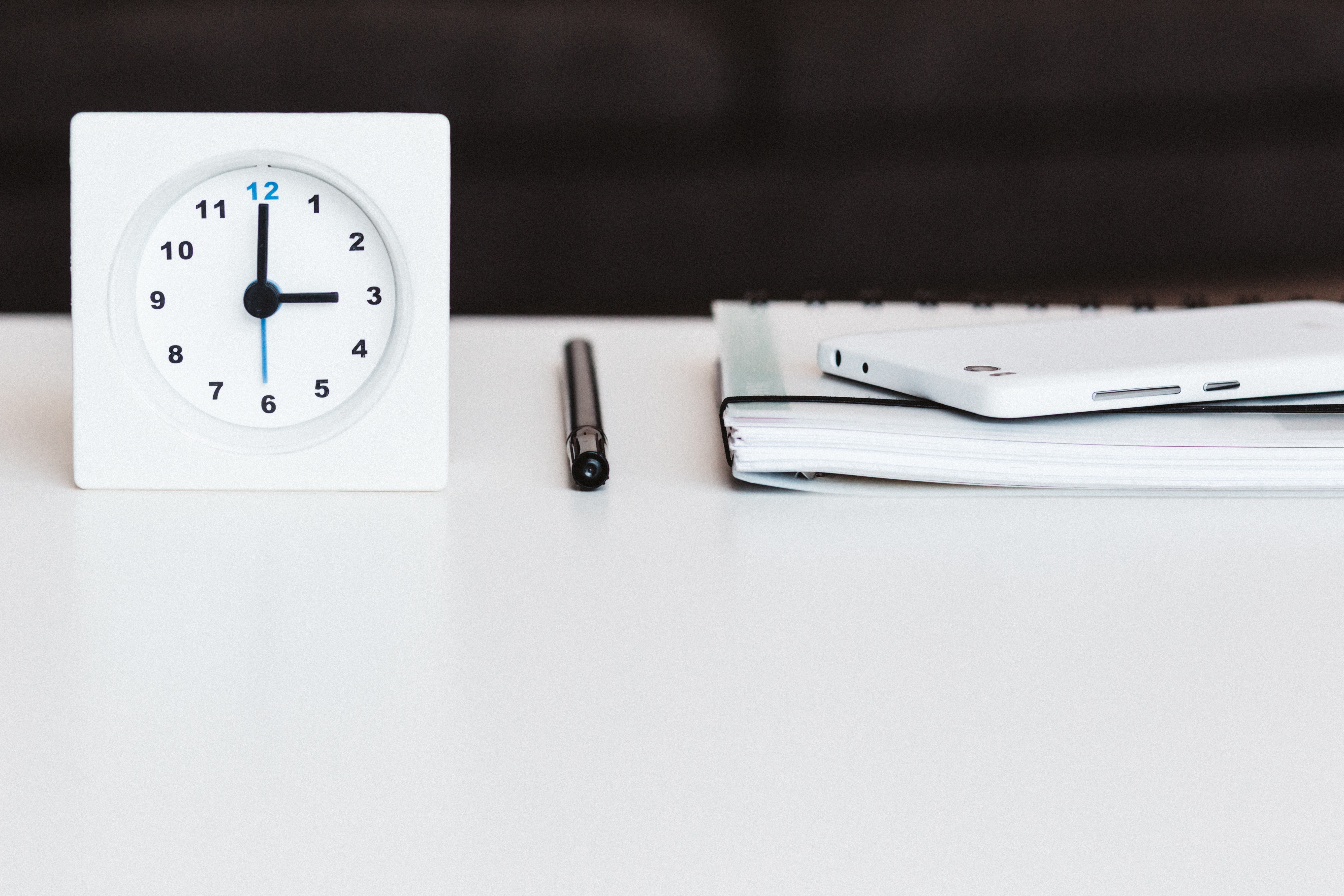 Analog Clock White