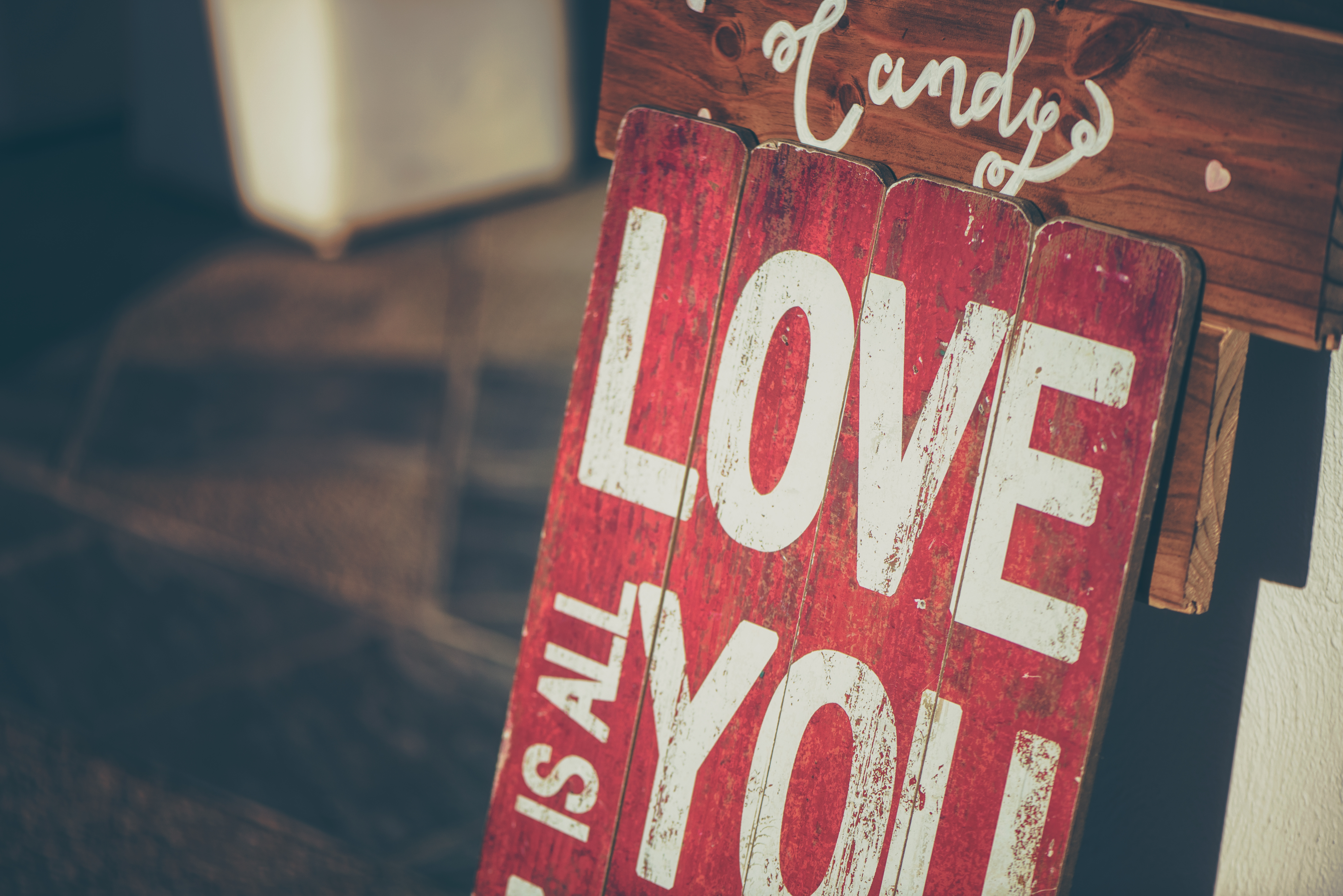 Love Vintage Sign