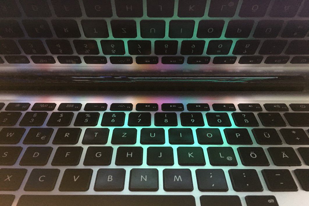 Macbook Keyboard Reflection