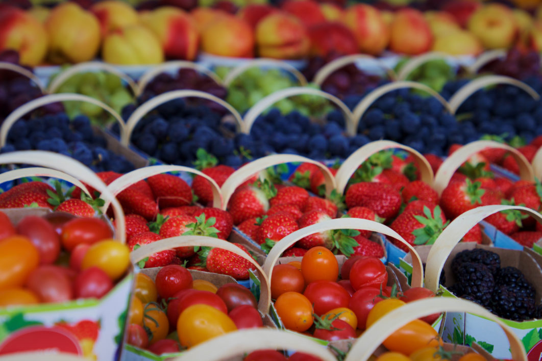 Fresh Fruit Market