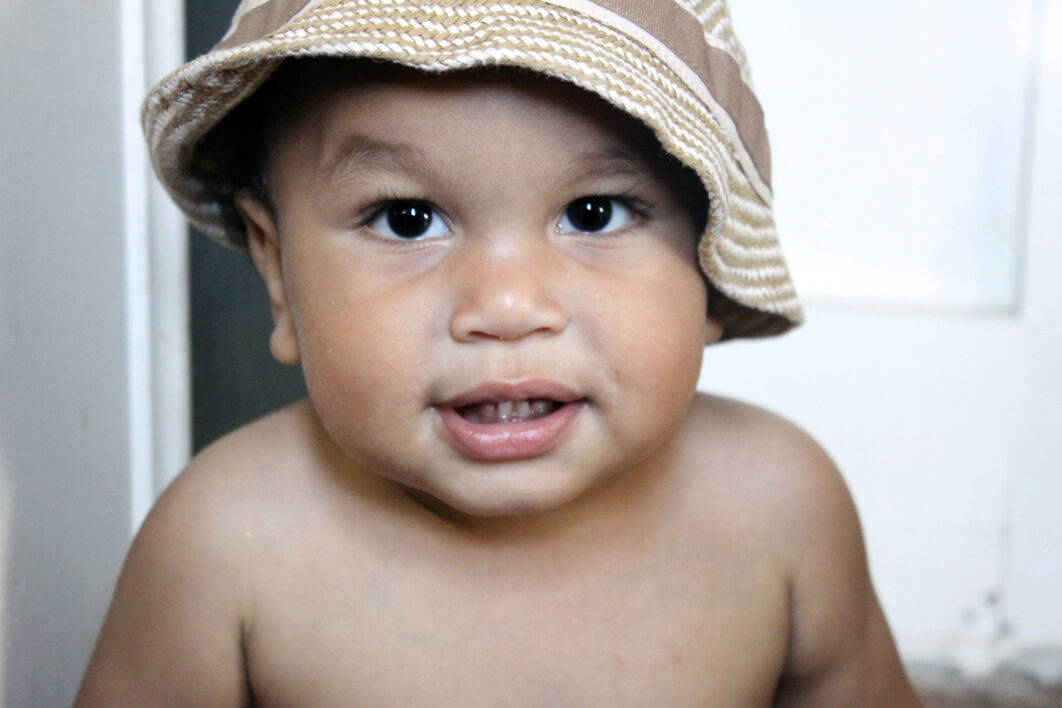 negative-space-baby-boy-hat-1062x708.jpg