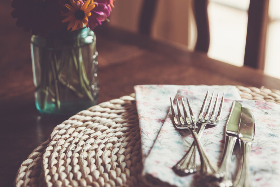 Table Dining Setting