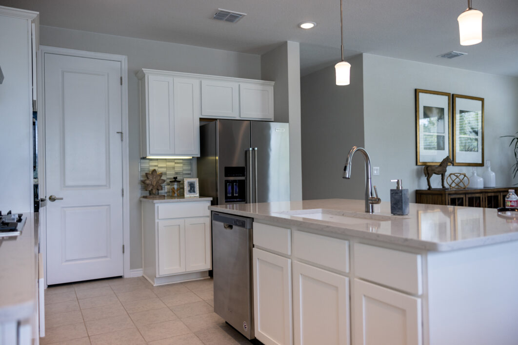 Modern Kitchen White