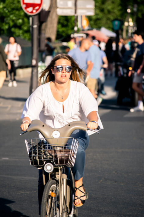 Woman Bike City